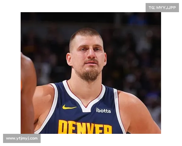 布克如何通过精准的比赛节奏掌控带领球队走向胜利的关键策略分析